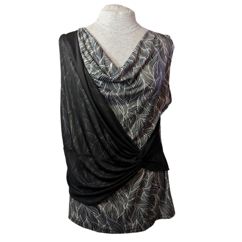Laura Plus 2X black & white floral sleeveless blouse w/ sheer scarf EUC